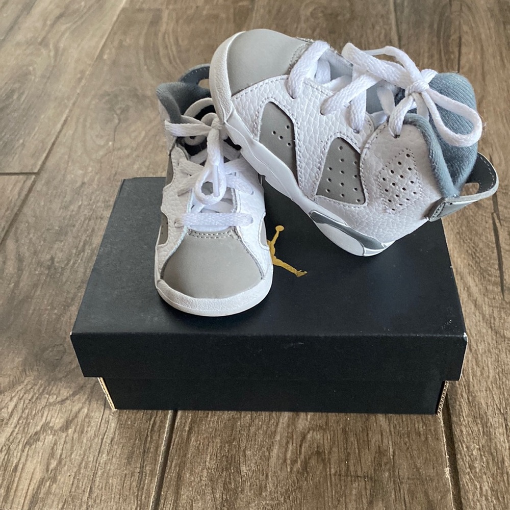 Jordan 6 Retro